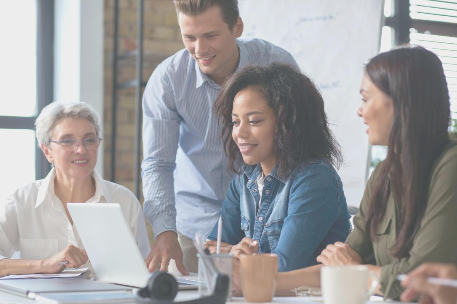 Operational cash flow monitoring and trend analysis